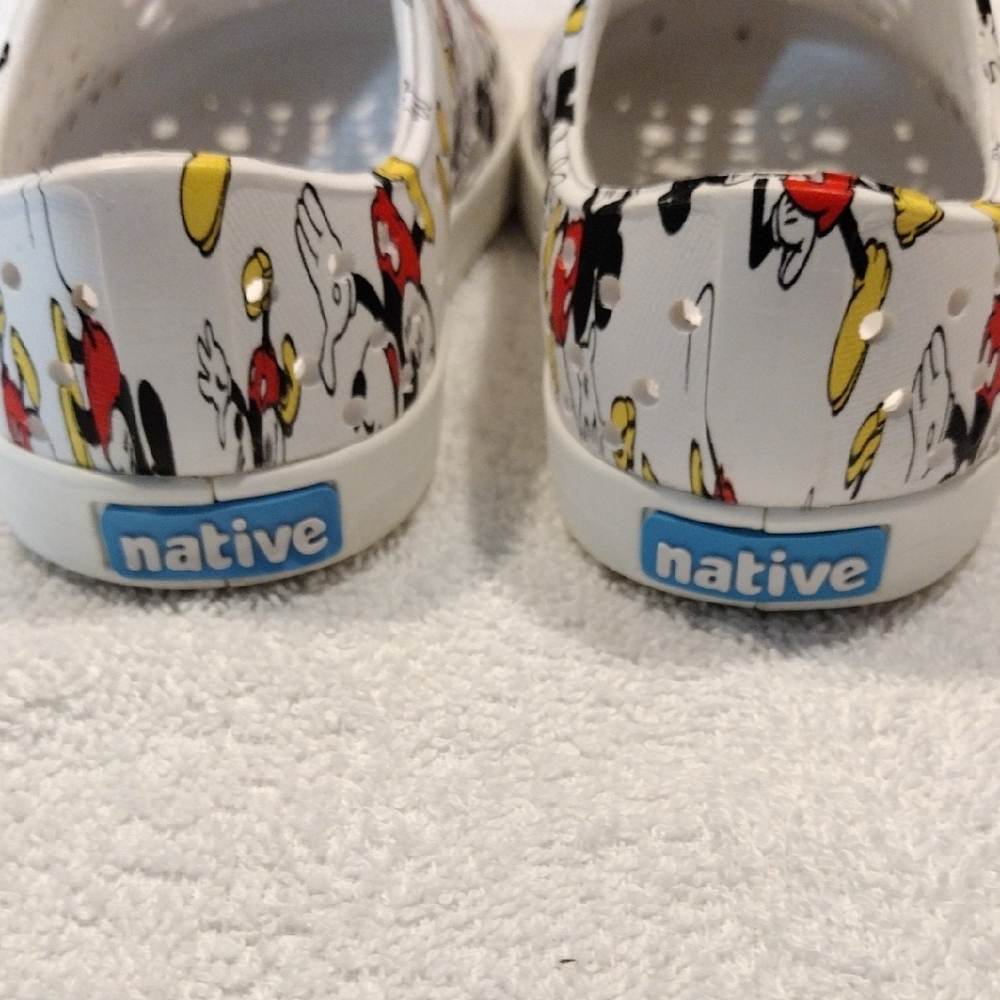 Disney Kids Sneakers - White with Mickey Mouse Design - Picture 5 of 5